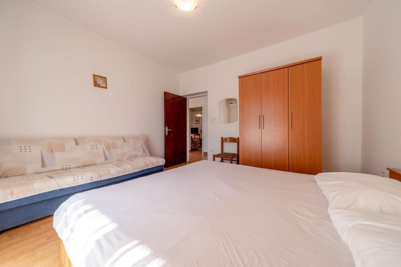 Apartmani Bozica Barbat na Rabu Eksteriør bilde