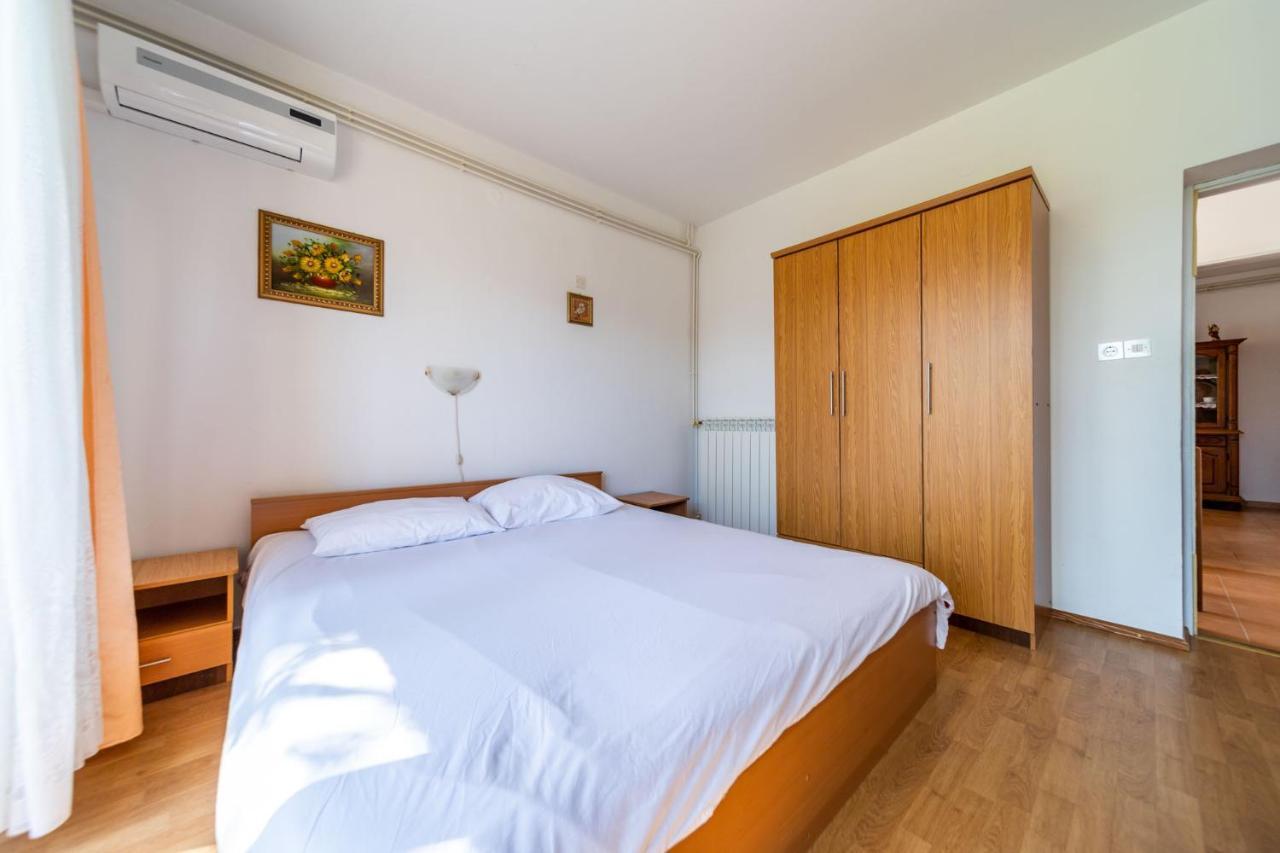 Apartmani Bozica Barbat na Rabu Eksteriør bilde